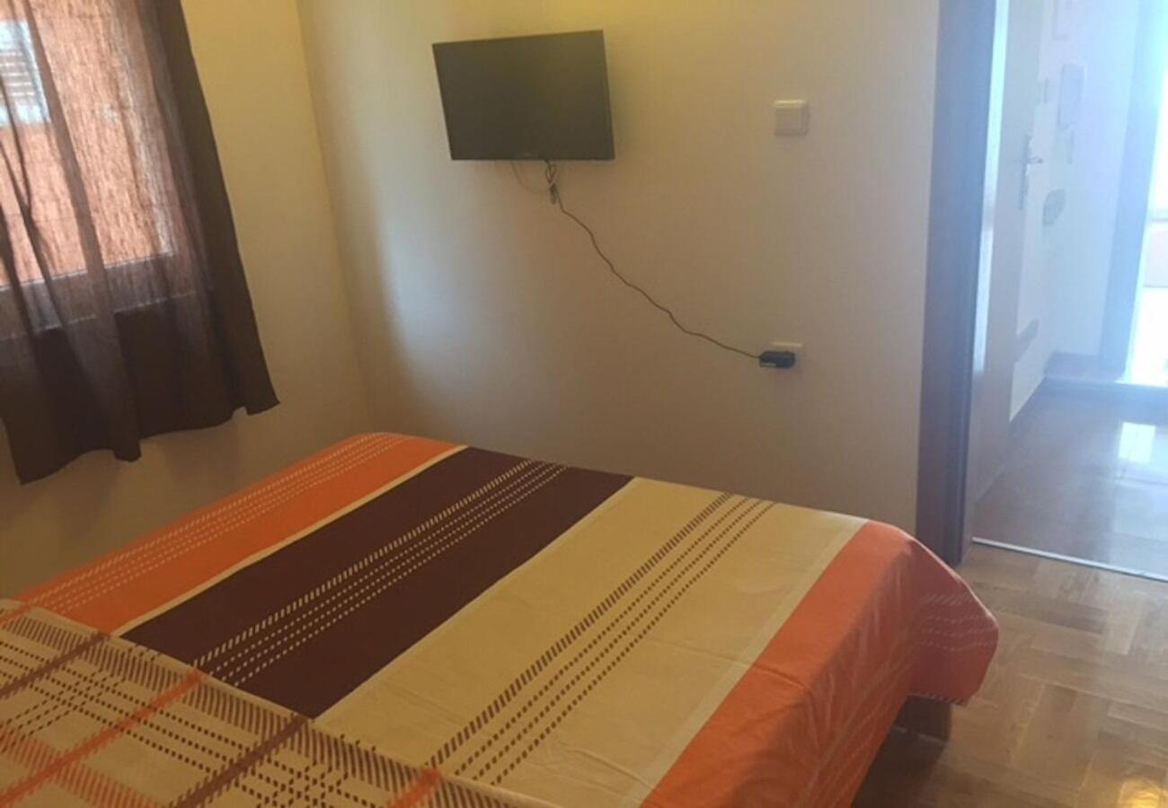 Apartments Neno - 20 M From Beach Ribarica Exterior photo